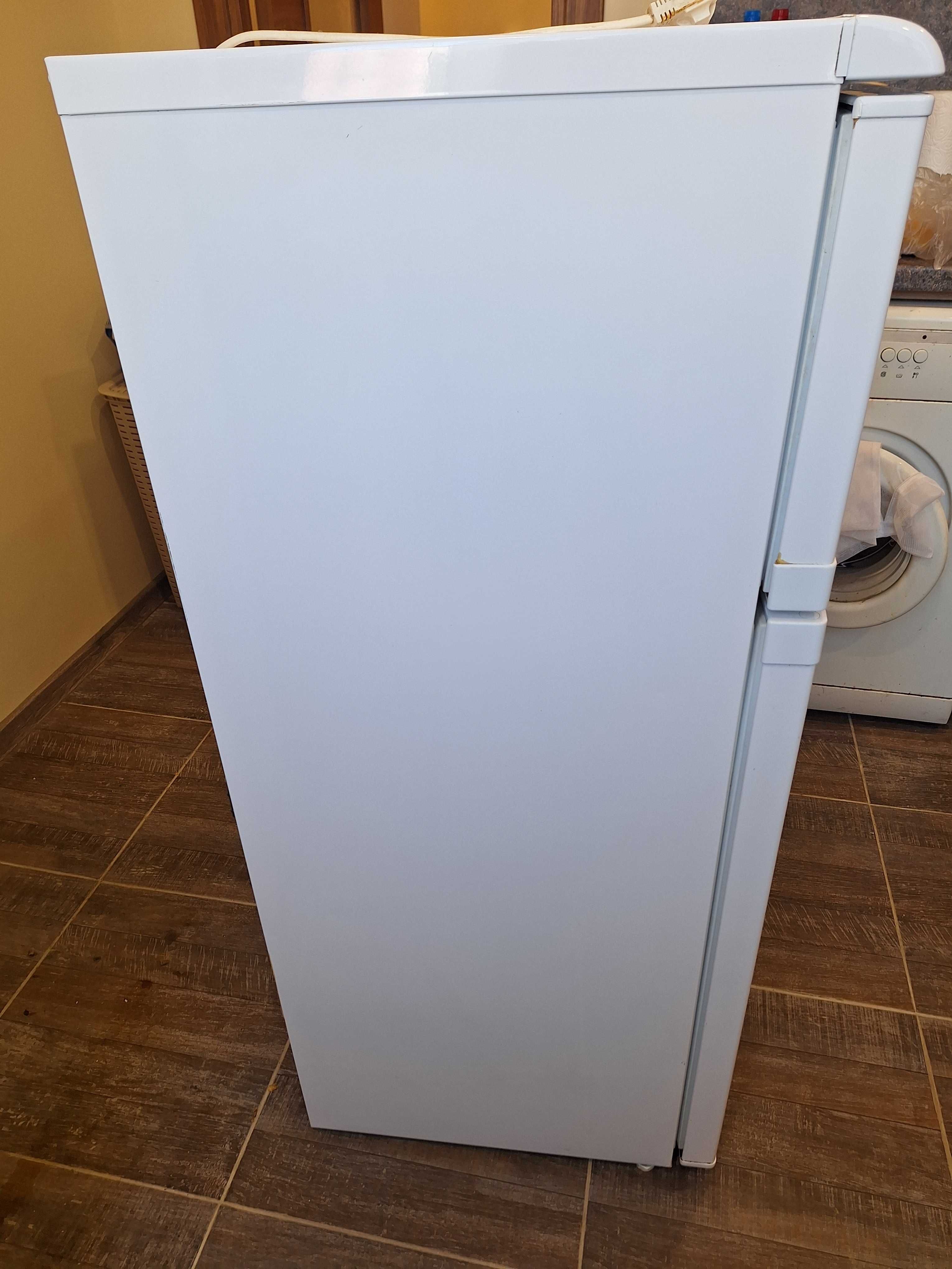 Хлафилник с фризер BEKO