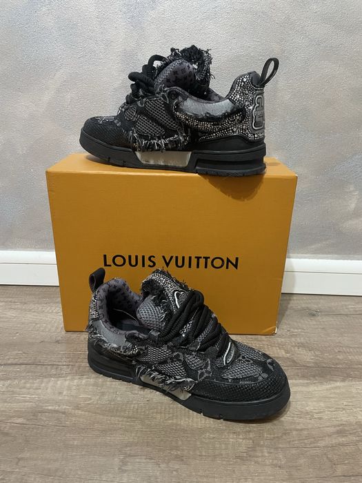 lv skate swarovski