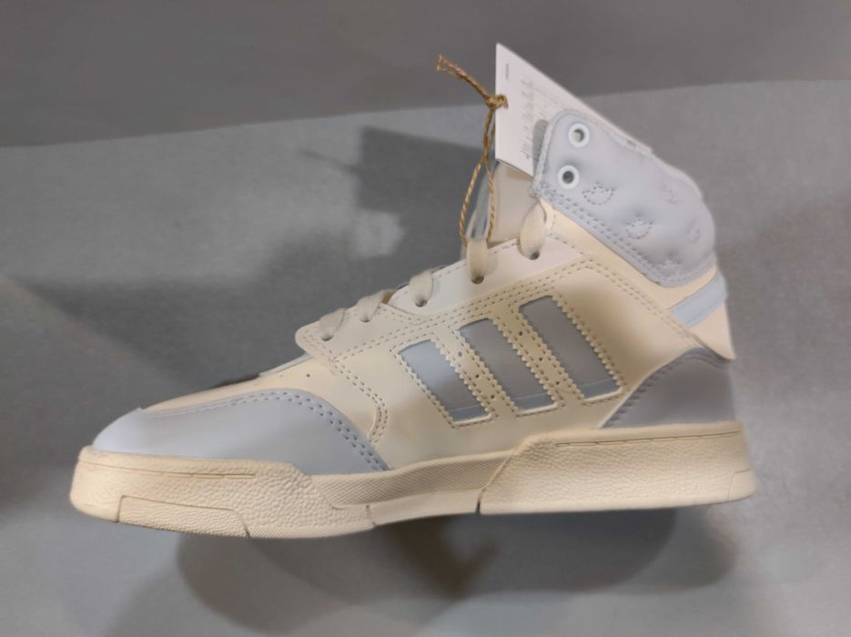 Adidas Originals N36/22sm.Дамски кецове.Нови.Оригинал.