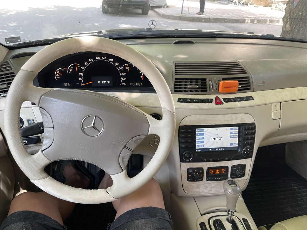 Mercedes benz w220