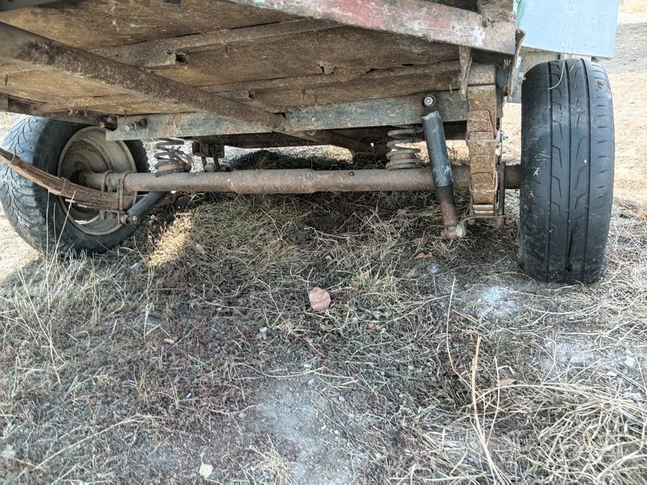 Прицеп коневозка