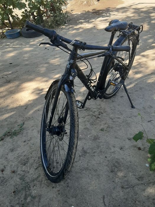 Vand bicicleta cube travel pro