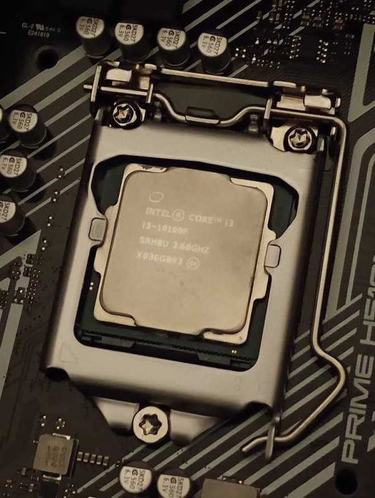 Procesor Intel Core i3-10100F + Cooler Intel