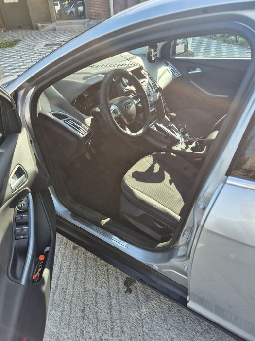 Ford Focus  2011