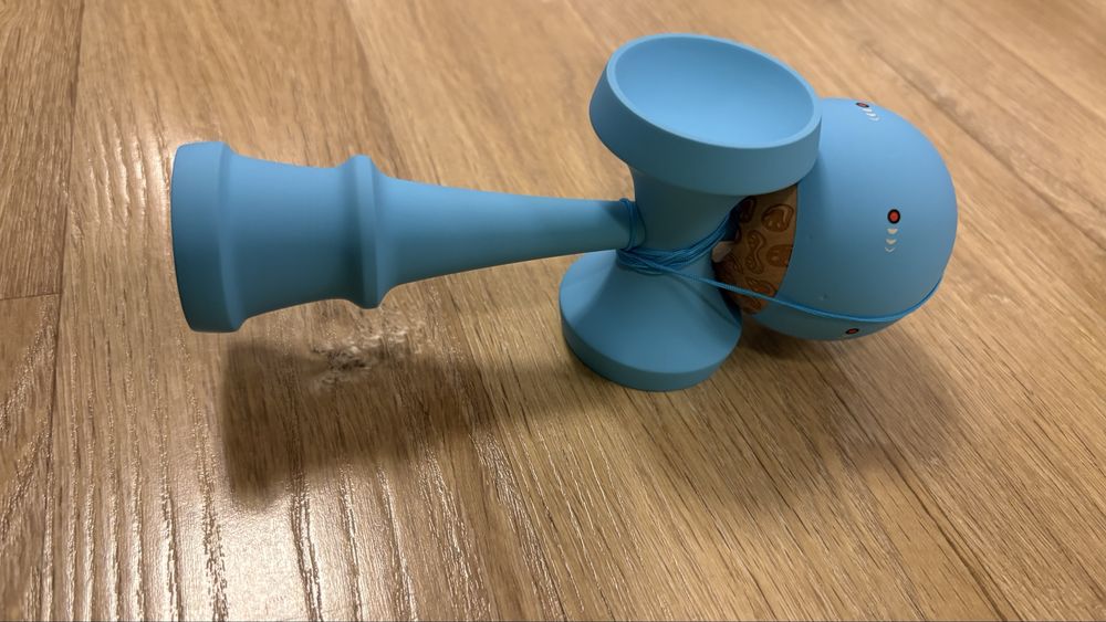 Kendama krom kolor