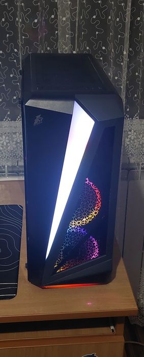 Настолен компютър подходящ за Гейминг