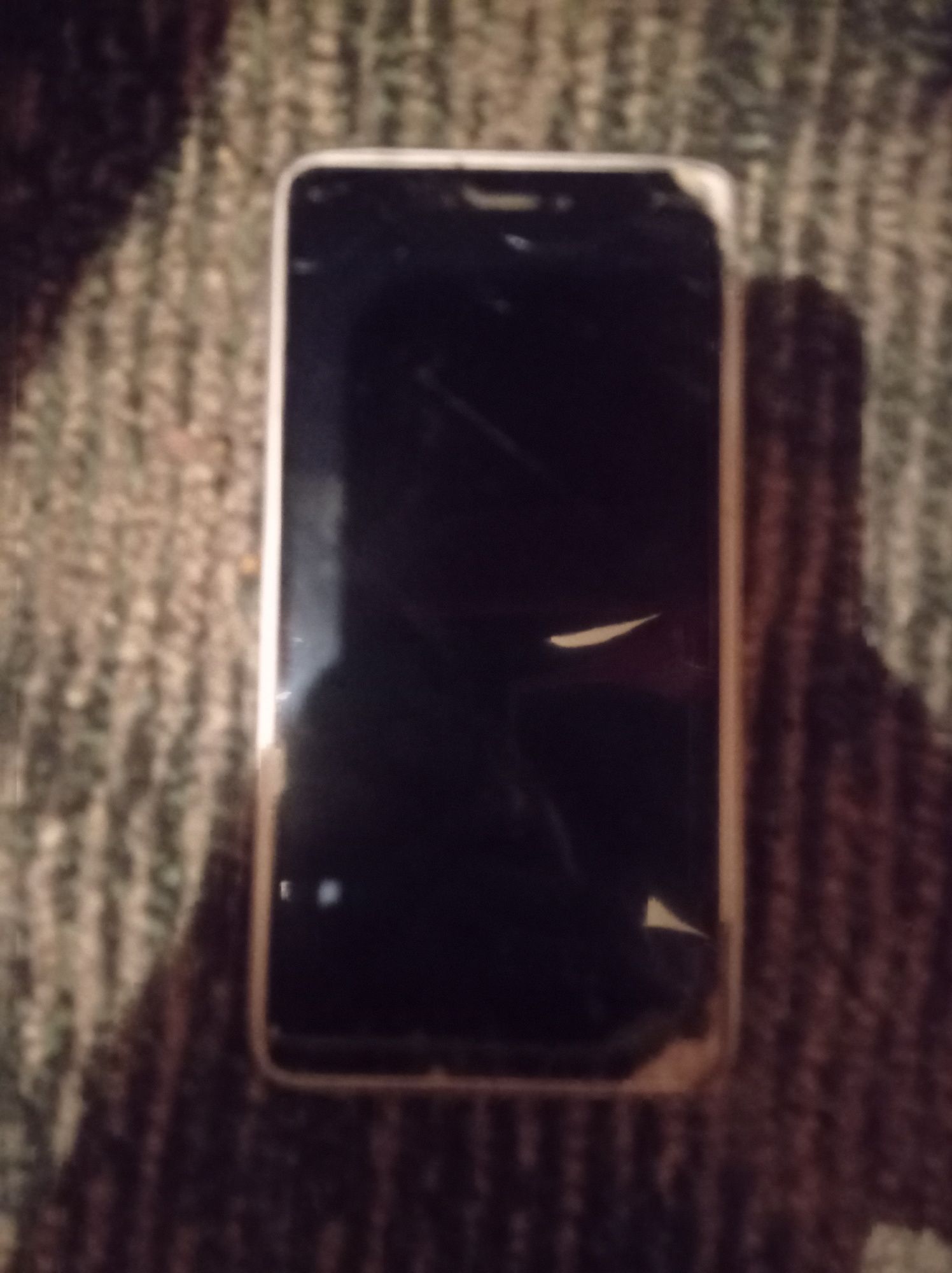 Redmi note 4 3/32gb sotladi srochna