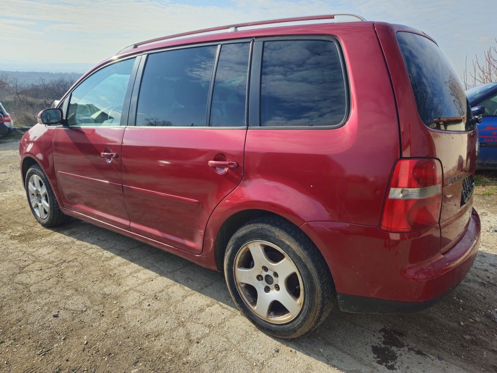 Фолксваген Туаран 2.0 136к.с на части VW Touran 2.0tdi 136 na chasti