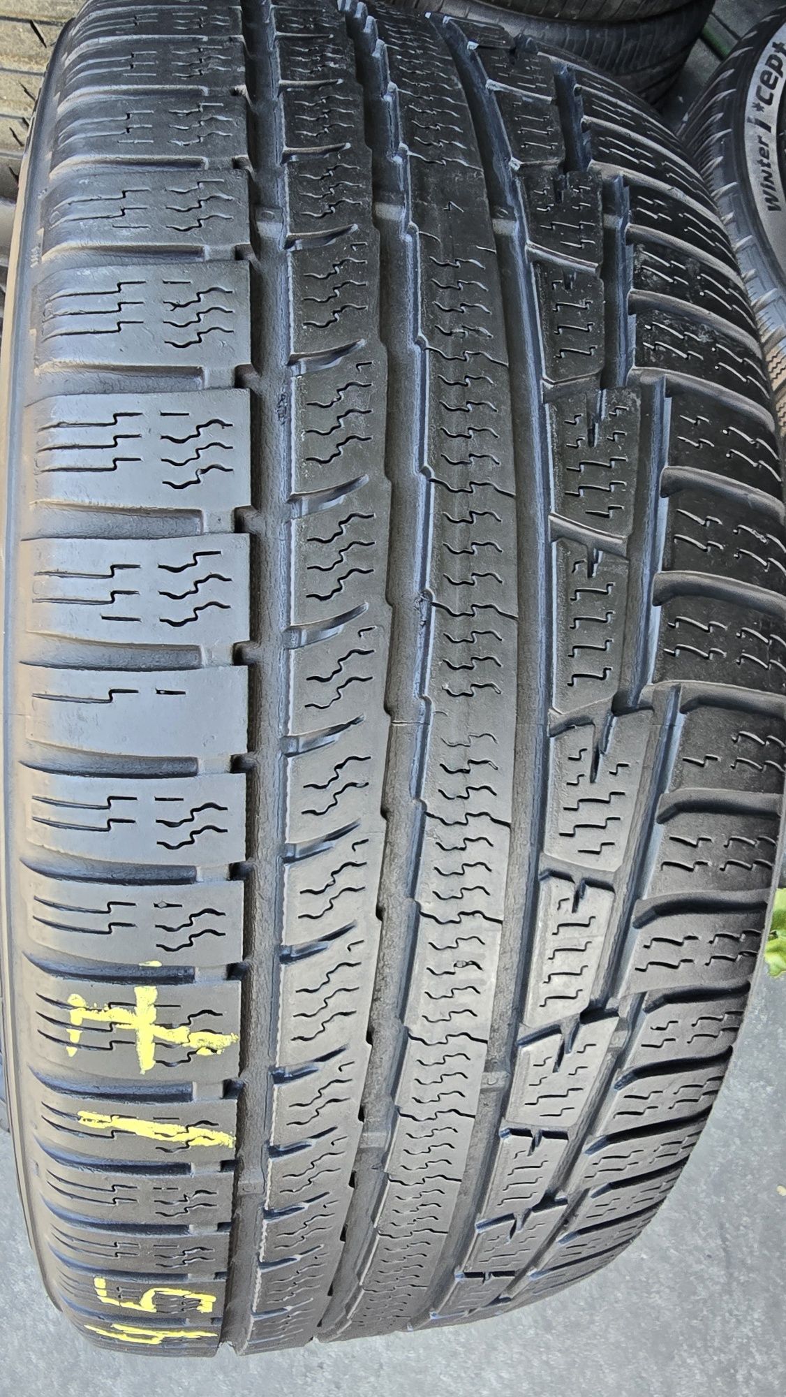 2 anvelope iarnă Nokian 205/45/17