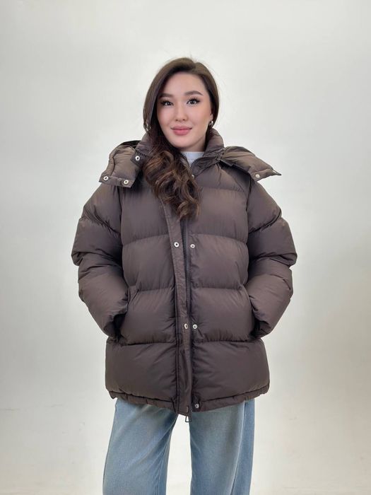 Зимняя куртка с капюшоном