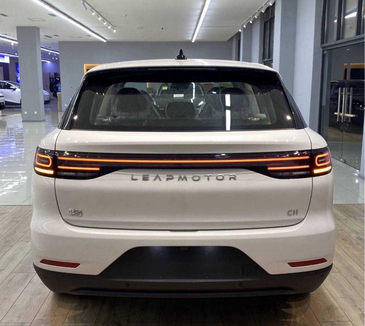 Leapmotor C11 peniyalarsiz bank aralashuvisiz