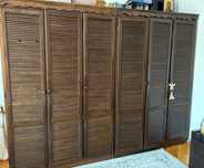 Vand 2 dulapuri vintage lemn masiv