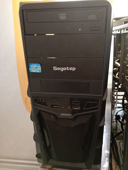 Vând PC funcțional!