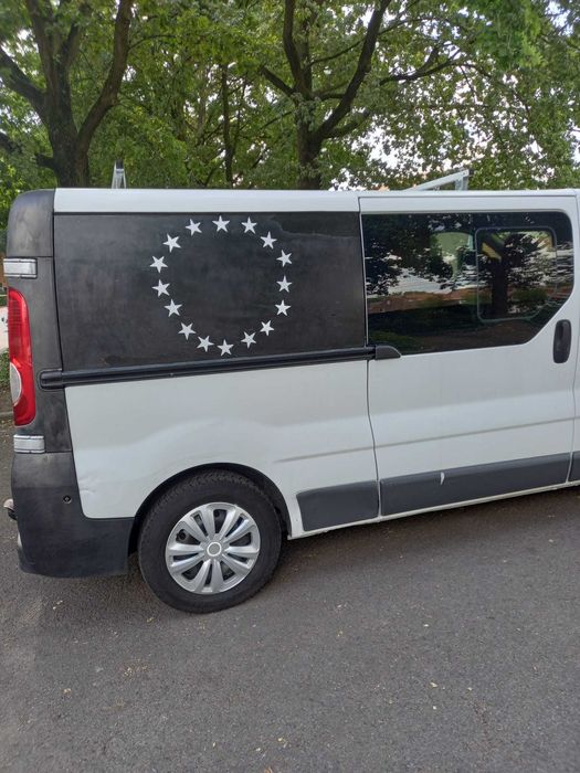 Vând Renault Trafic