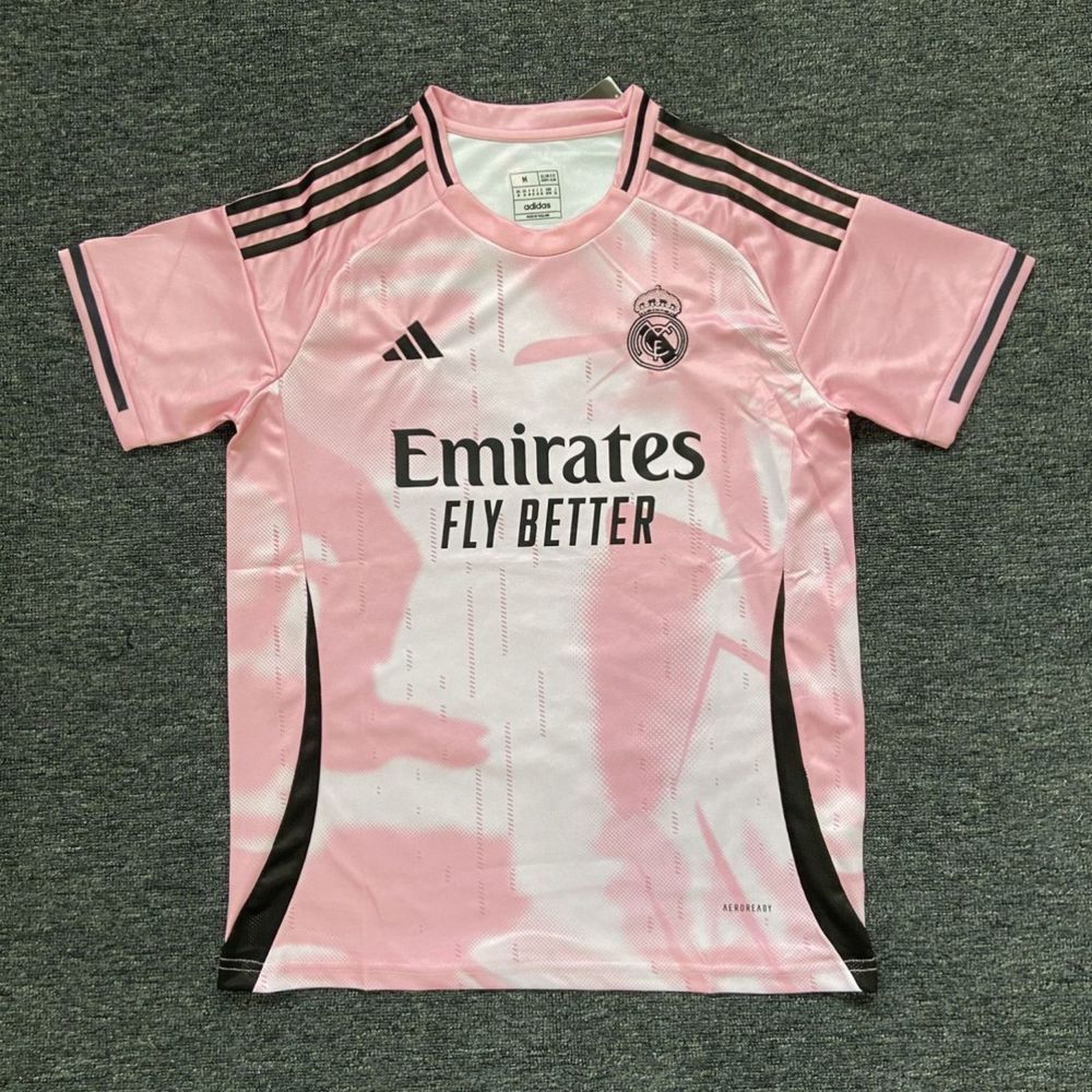 Tricouri fotbal orice model si marime poate fii si personalizat