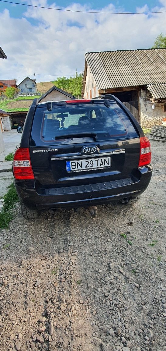 Vând kia sportage