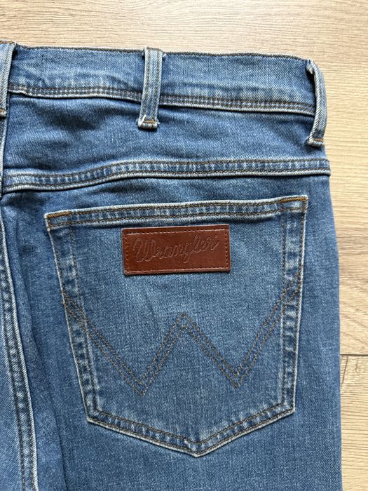 Blugi WRANGLER Texas Albastru Barbati | Marime 34 x 32 (Talie 88 cm)