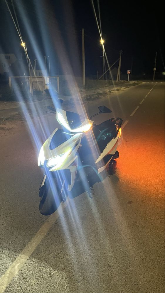 M11 Jilang moped