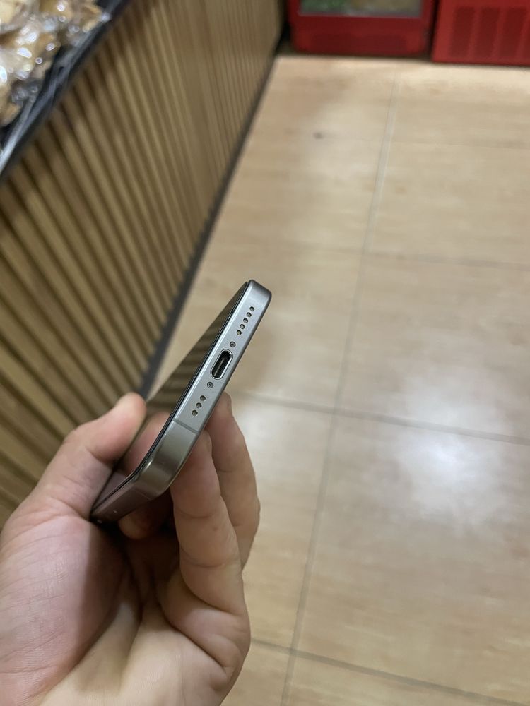 Iphone 15 pro 128 gb