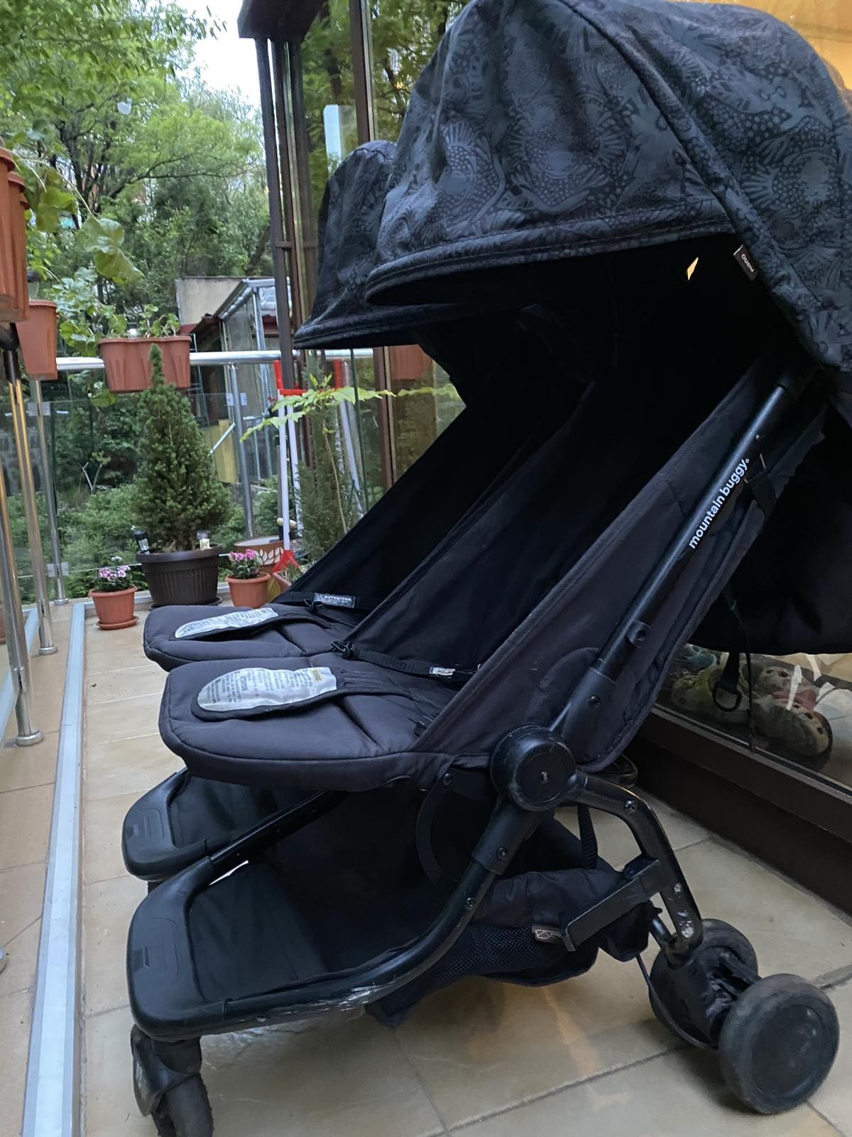 Mountain Buggy Nano Duo - количка за близнаци/породени деца