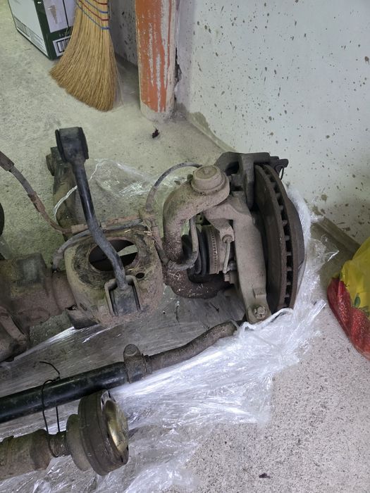Цял оборудван преден мост за Чероки 3.1 дизел, 2001г.