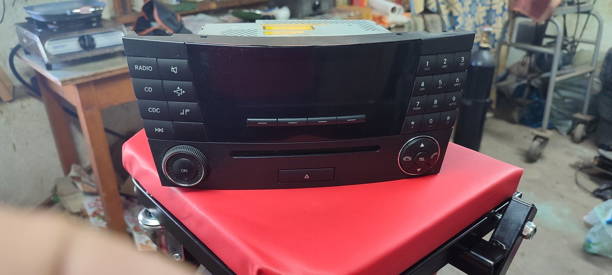 Медиа за Мерцедес W211