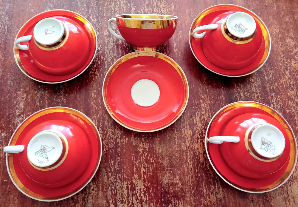 Руски порцеланов сервиз за чай.5 сета,,Дулево,,Изящен и рядък.