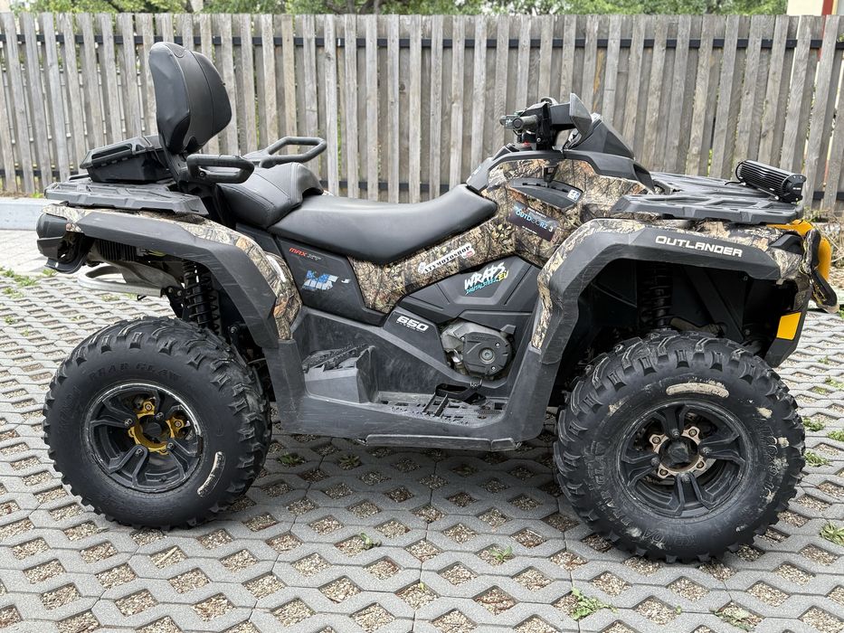 ATV Can-Am Outlander Max XT