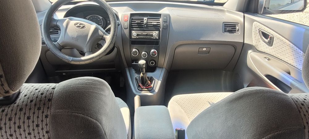 Hyundai Tucson ,An 2005 ,2.0cm3 .3400Euro negociabil