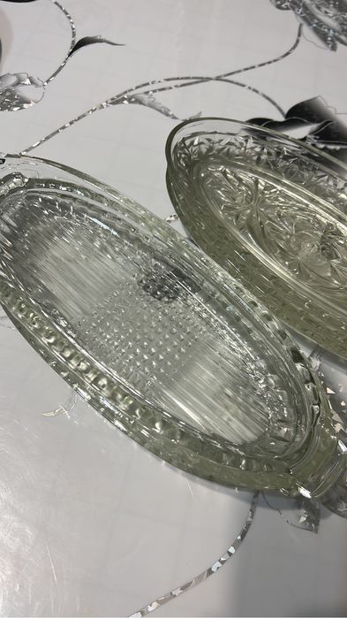 Посуда в отличном состоянии, чайник, тарелки и пр