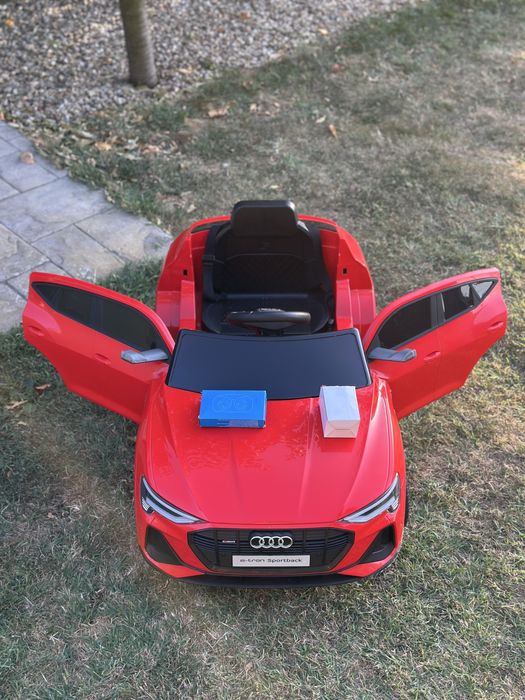Masinuta Electrica copii Audi e-Tron Sportback