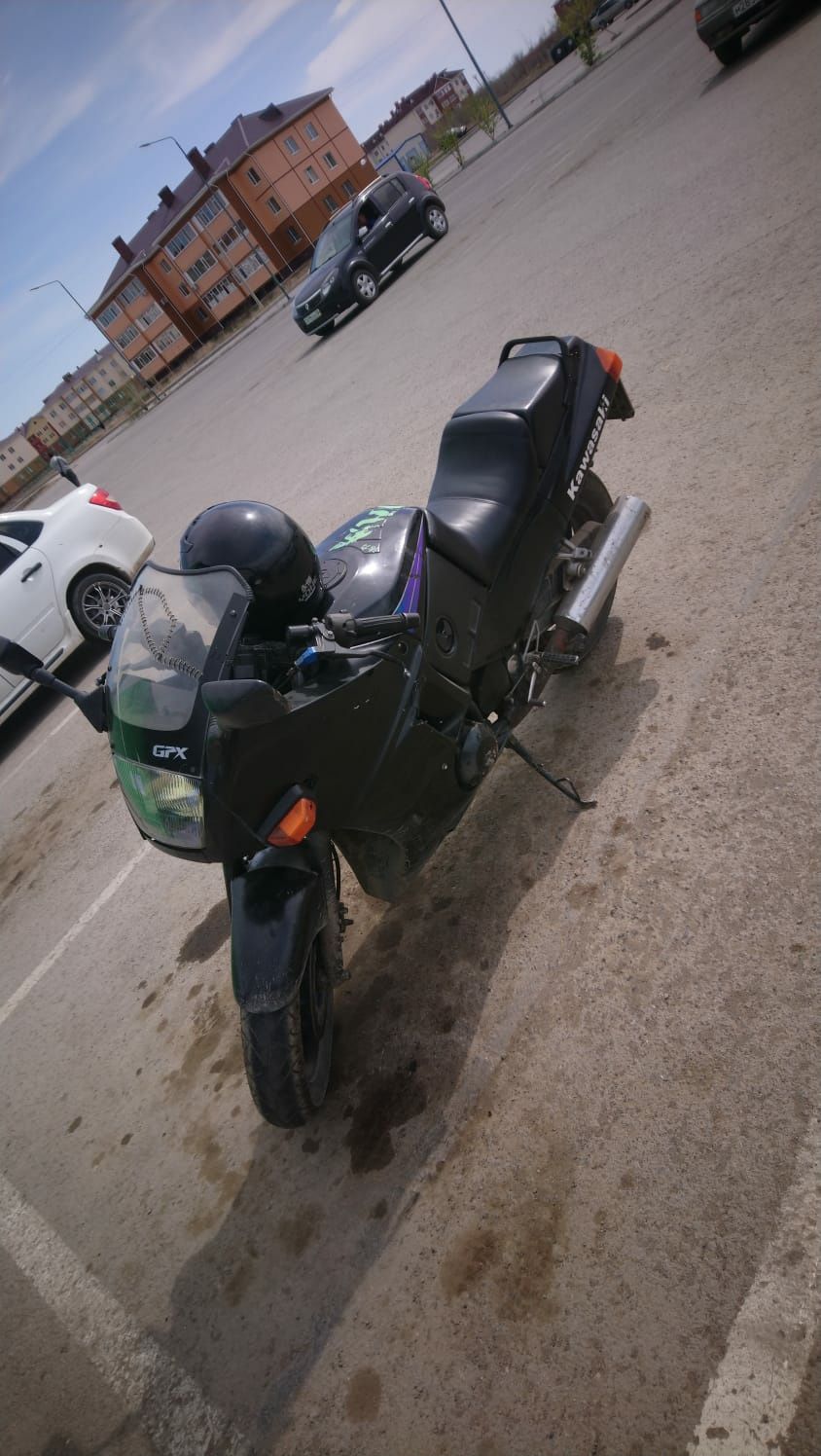 Мотоцикл kawasaki gpx 600