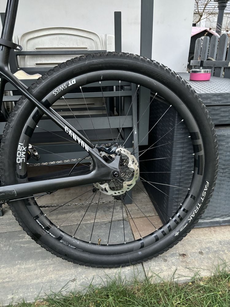 Vand bicicleta MTB Canyon F10 full carbon