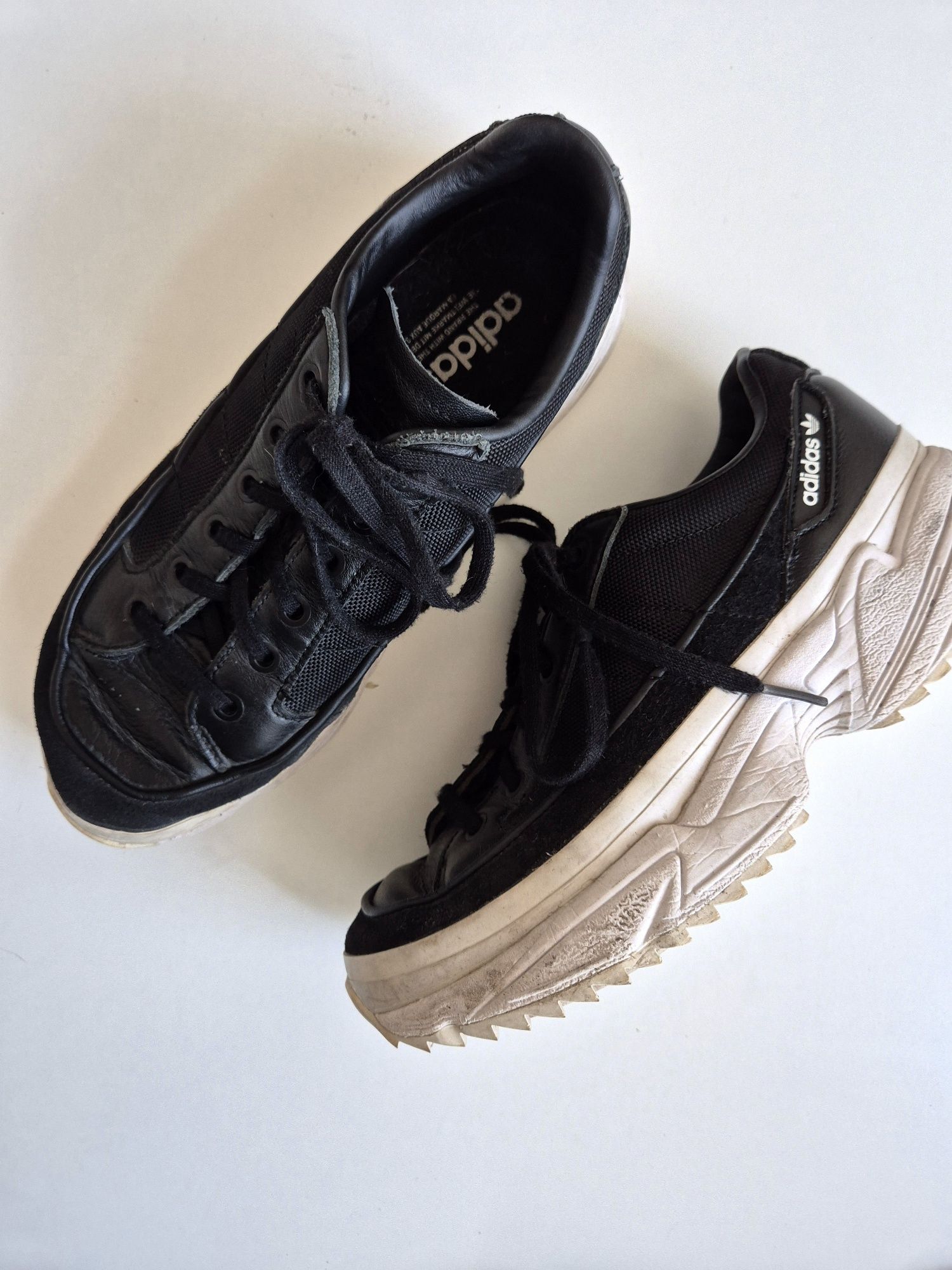 Маратонки Adidas