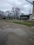 Промишлено помещение, парцел под наем със сграда