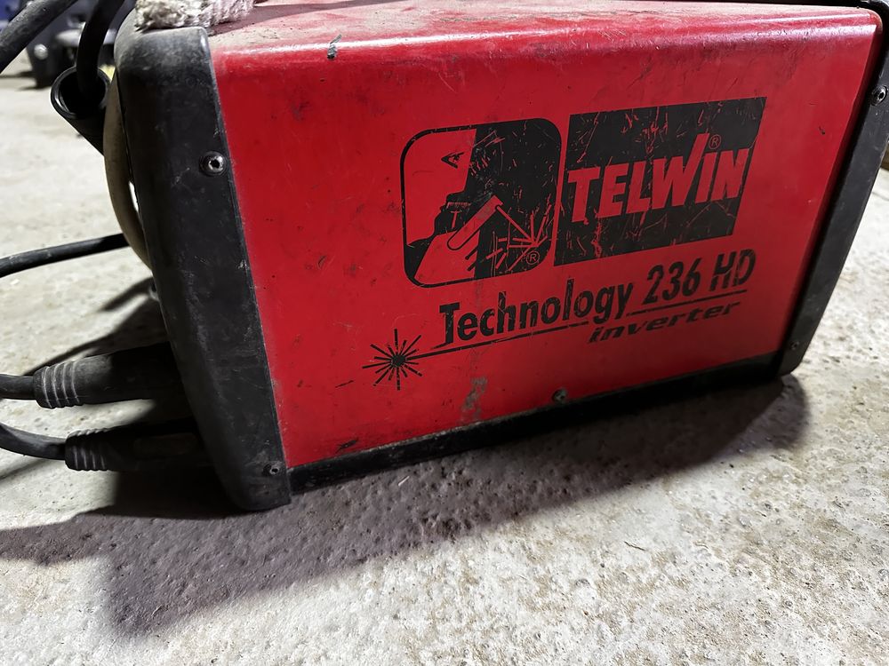 Aparat de sudura cu electrod Telwin 236 HD