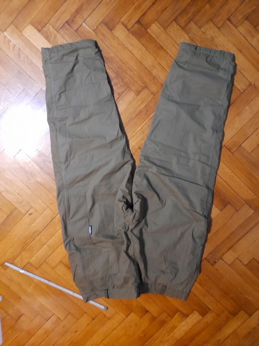 Мраморна масичка,стомна и Ватиран панталон