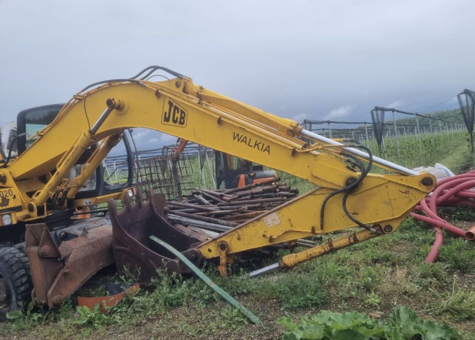 Excavator Pneuri JCB JS160 2001 16 Tone