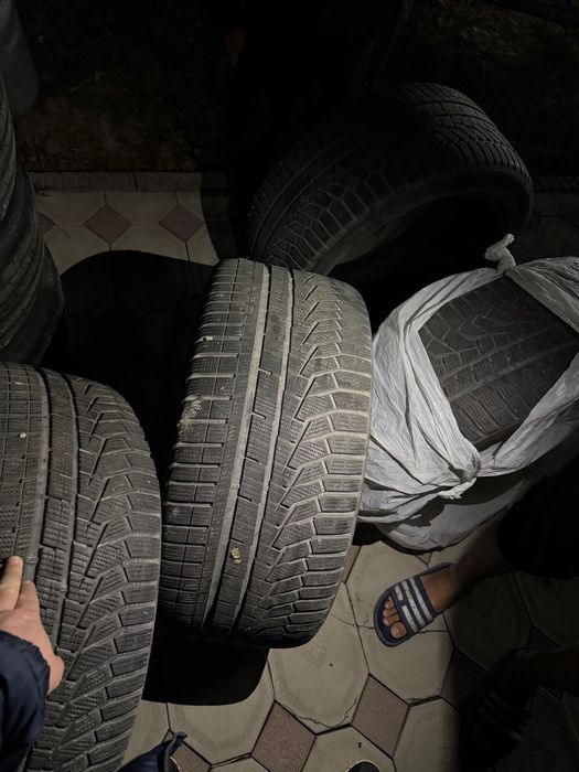 R19 Hankook Зимные Шины разношиоркие