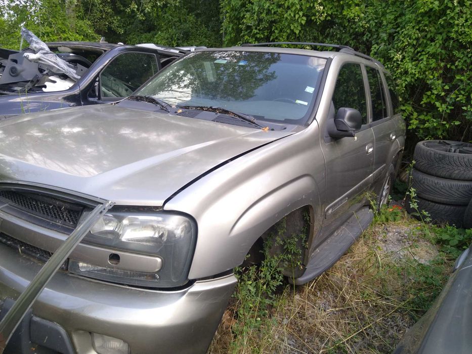 Части за Chevrolet Trailblazer 2004 година