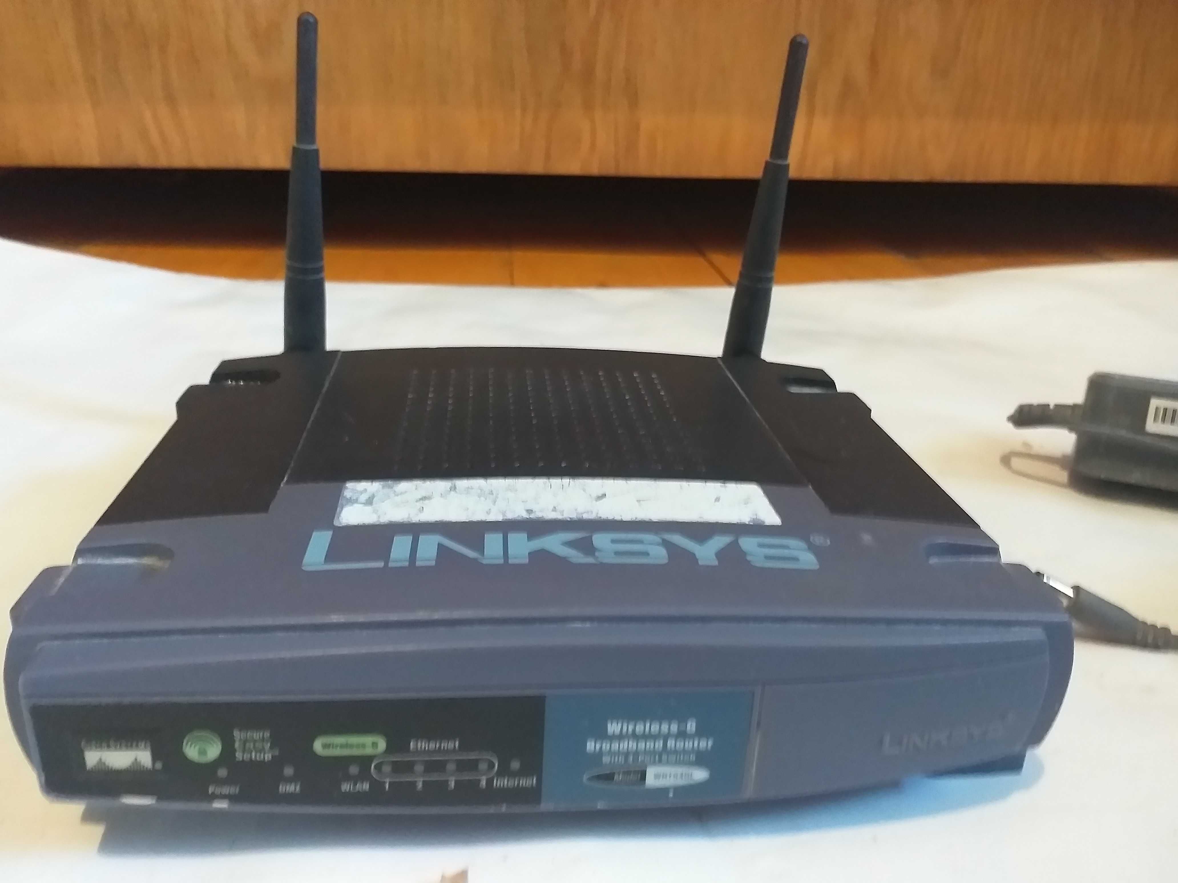 2 Router wireless: Linksys WRT54GL;+ EDIMAX 3G 6200N