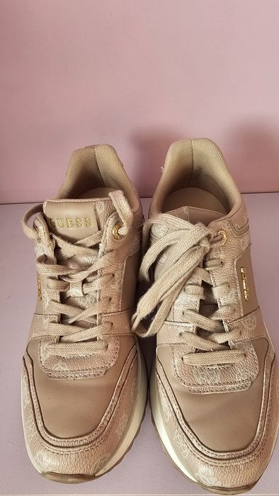 Обувки Guess 37-ми номер