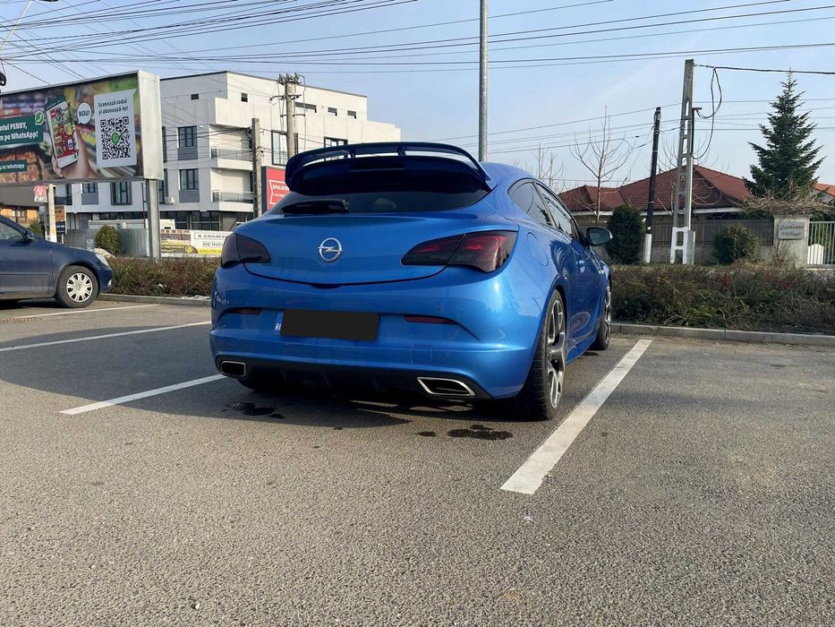 Opel Astra J GTC OPC - 70000km - 330cp