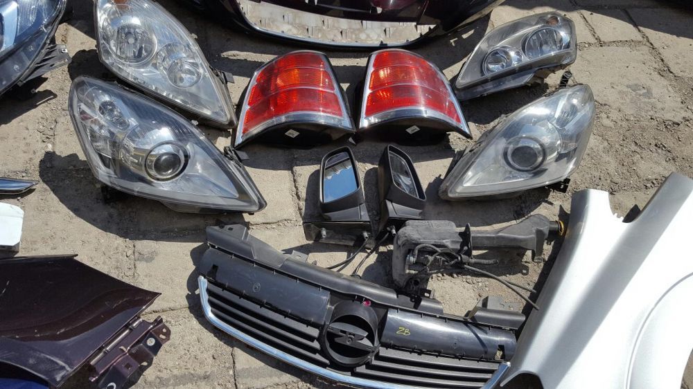 Opel Zafira B, C , faruri xenon, bări protecție, capote