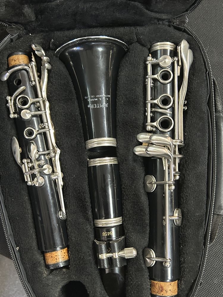 Clarinet Jupiter,din plastic, perfect fubctional