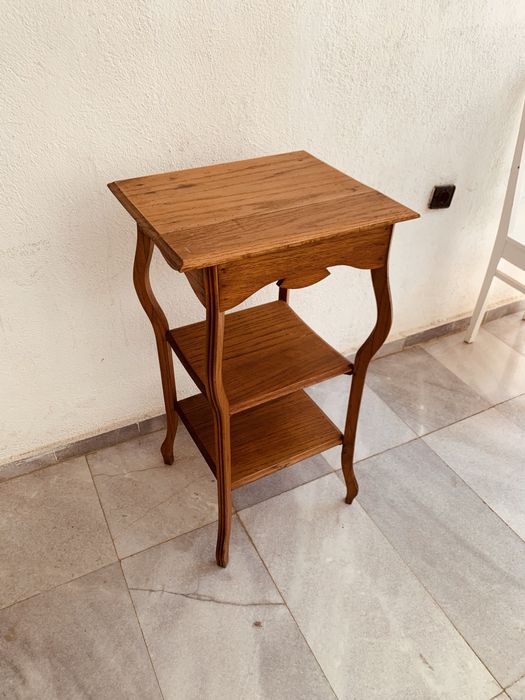 Дъбова френска конзолна маса