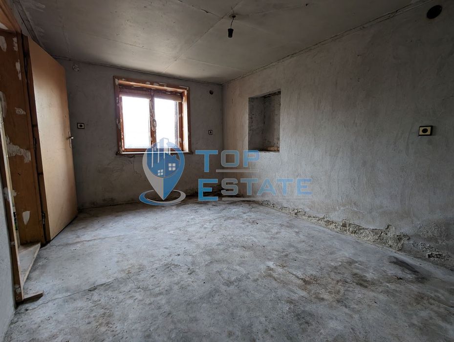 Продава се Къща в с. Климентово, Област Велико Търново - 110 кв.м за 125 €/кв.м - Снимка #1