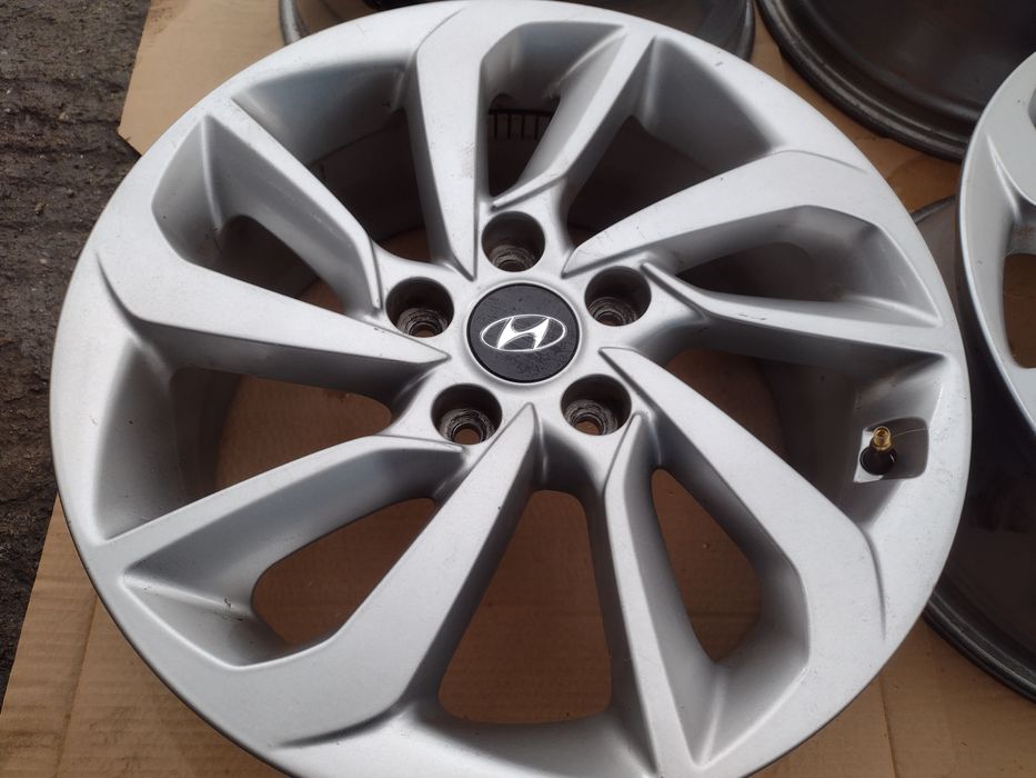 Топ състояние 17-5х114.3 ЕТ51 7j Hyundai Tucson MK3