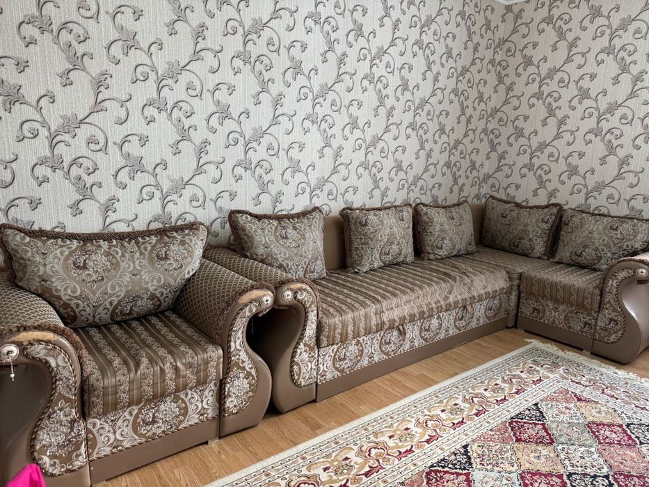 Диван с креслом и сервант