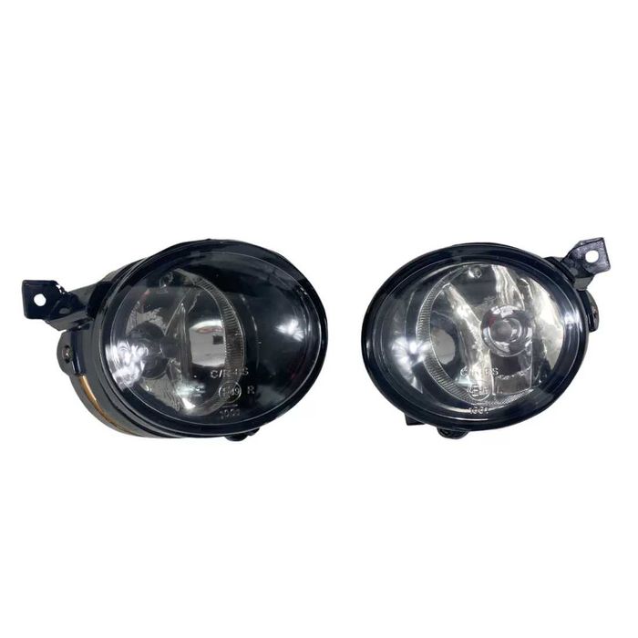 Предна броня за VW Golf 5 GTI с халогени к-т Нова На склад в София